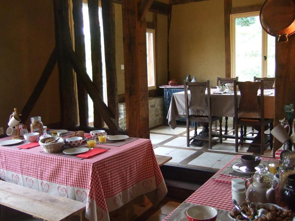 Les Chambres De Pontfol - Chambres D'Hotes - Guest House Victot-Pontfol Экстерьер фото
